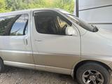 Toyota Grand Hiace 2002 года за 8 200 000 тг. в Усть-Каменогорск – фото 3