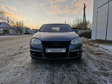 Volkswagen Jetta 2006 года за 3 200 000 тг. в Актобе – фото 5