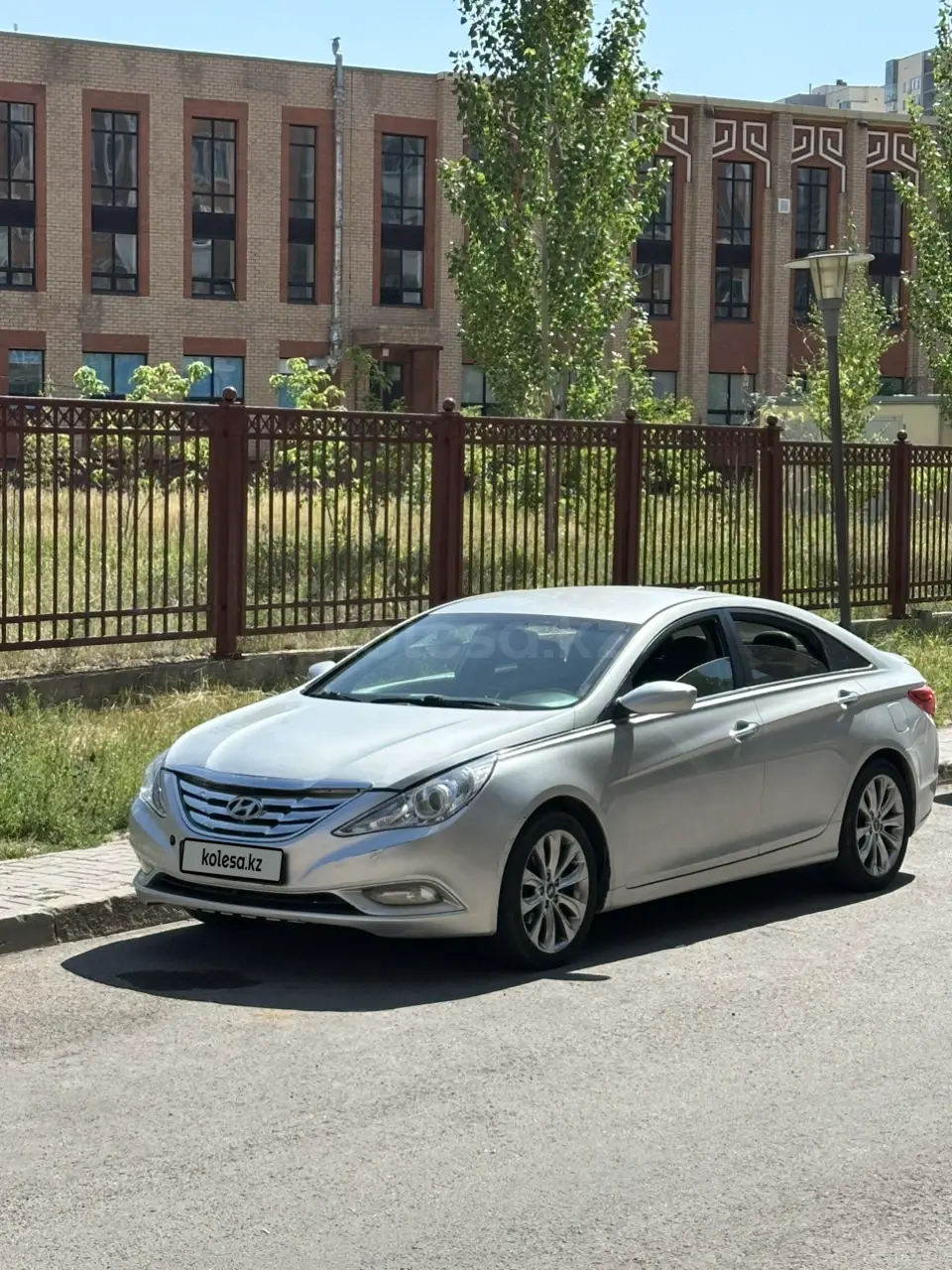 Hyundai Sonata, 2011