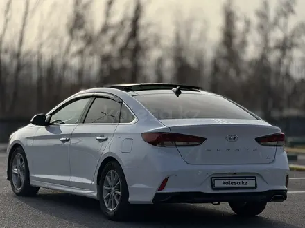 Hyundai Sonata 2019 года за 8 600 000 тг. в Шымкент – фото 5