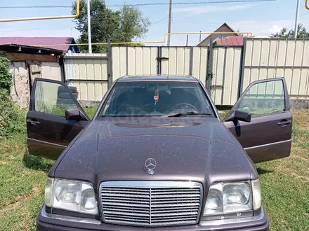 Mercedes-Benz E 280 1993 года за 2 200 000 тг. в Алматы – фото 3