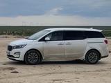 Kia Carnival 2020 года за 11 600 000 тг. в Атырау – фото 5