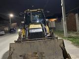 Caterpillar  428 2013 года в Астана