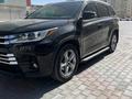 Toyota Highlander 2016 годаүшін15 500 000 тг. в Актау