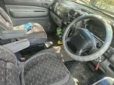 Mazda MPV 1996 года за 1 100 000 тг. в Алматы – фото 2