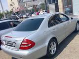 Mercedes-Benz E 200 2004 года за 3 400 000 тг. в Шымкент – фото 3