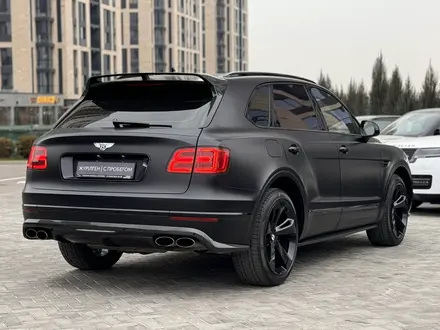 Bentley Bentayga 2018 года за 79 800 000 тг. в Алматы – фото 6