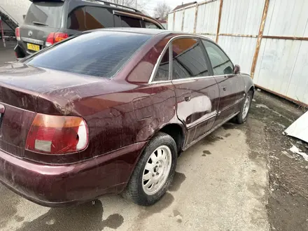 Audi A4 1996 года за 850 000 тг. в Алматы – фото 2
