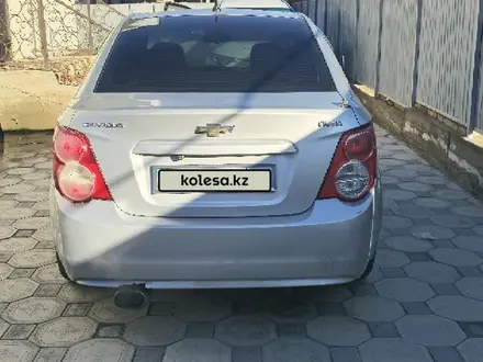 Chevrolet Aveo 2013 года за 3 100 000 тг. в Алматы – фото 2