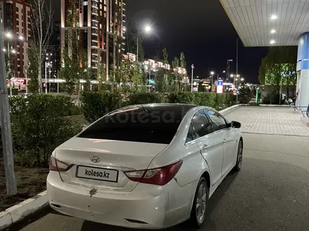 Hyundai Sonata 2011 года за 3 600 000 тг. в Астана – фото 7