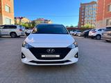 Hyundai Accent 2021 года за 7 700 000 тг. в Актобе – фото 2