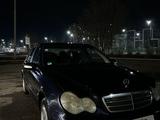 Mercedes-Benz C 180 2001 годаүшін2 500 000 тг. в Астана – фото 4