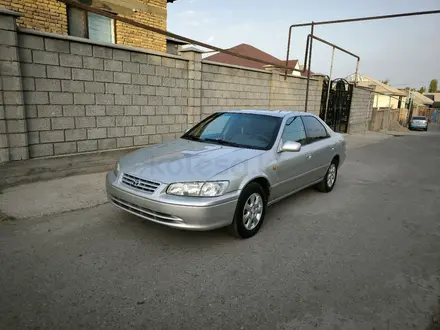 Toyota Camry 2000 года за 3 650 000 тг. в Шымкент – фото 3