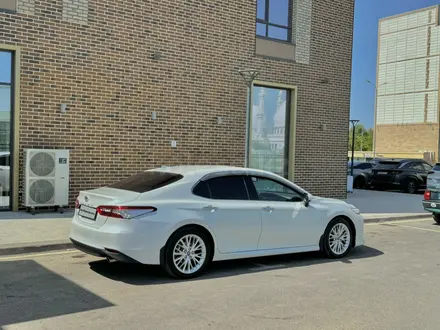 Toyota Camry 2019 года за 14 000 000 тг. в Шымкент – фото 3