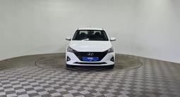 Hyundai Accent 2021 года за 6 230 000 тг. в Алматы – фото 2