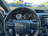 Toyota Hilux 2022 года за 25 500 000 тг. в Актобе – фото 5