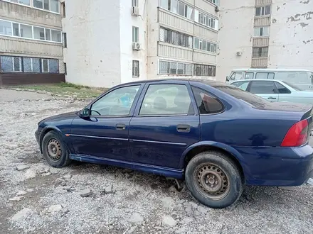 Opel Vectra 2002 года за 1 800 000 тг. в Актобе – фото 4