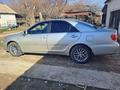 Toyota Camry 2004 года за 6 100 000 тг. в Шымкент – фото 4