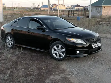 Toyota Camry 2007 года за 3 500 000 тг. в Актобе – фото 2