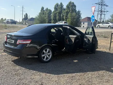 Toyota Camry 2007 года за 3 500 000 тг. в Актобе – фото 7