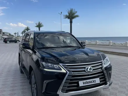 Lexus LX 570 2016 года за 34 000 000 тг. в Актау