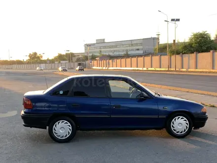 Opel Astra 1994 года за 1 300 000 тг. в Шымкент – фото 5