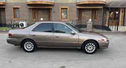 Toyota Camry 2000 года за 4 000 000 тг. в Алматы – фото 5
