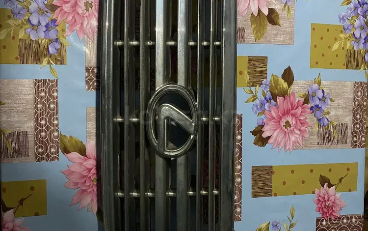 Решетка радиатора LX470 за 12 000 тг. в Алматы