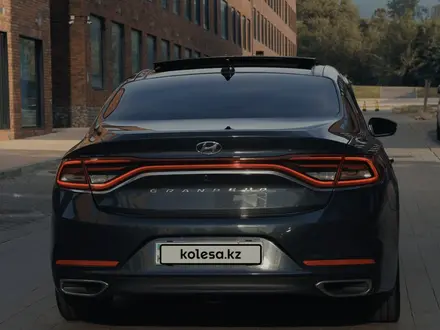 Hyundai Grandeur 2017 года за 11 000 000 тг. в Алматы – фото 6