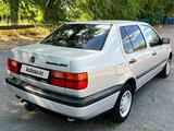 Volkswagen Vento 1994 года за 1 200 000 тг. в Караганда – фото 4