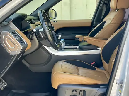 Land Rover Range Rover Sport 2018 года за 30 000 000 тг. в Алматы – фото 16