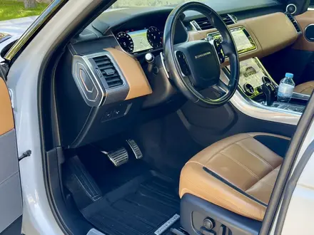 Land Rover Range Rover Sport 2018 года за 30 000 000 тг. в Алматы – фото 17
