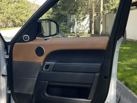 Land Rover Range Rover Sport 2018 года за 30 000 000 тг. в Алматы – фото 27