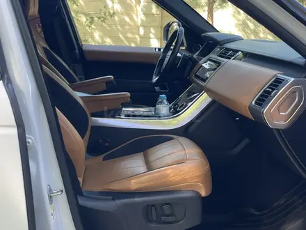 Land Rover Range Rover Sport 2018 года за 30 000 000 тг. в Алматы – фото 29