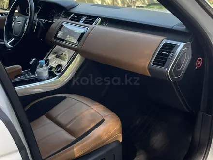 Land Rover Range Rover Sport 2018 года за 30 000 000 тг. в Алматы – фото 30
