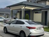 Hyundai Accent 2022 года за 8 600 000 тг. в Шымкент – фото 3