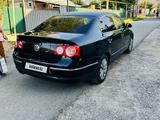 Volkswagen Passat 2006 года за 3 700 000 тг. в Алматы – фото 5