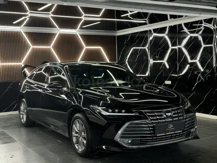 Toyota Avalon 2024 года за 15 990 000 тг. в Алматы