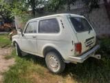 ВАЗ (Lada) Lada 2121 2000 года за 700 000 тг. в Алматы