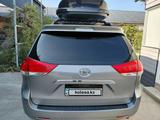Toyota Sienna 2012 года за 14 500 000 тг. в Тараз – фото 2