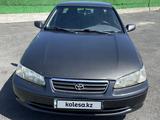 Toyota Camry 2001 годаүшін3 650 000 тг. в Туркестан – фото 2