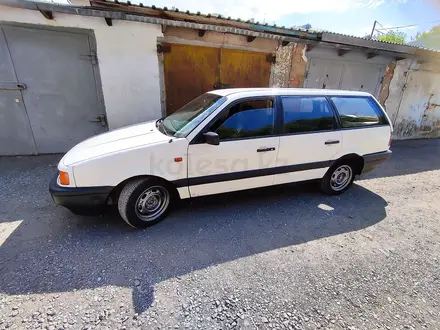 Volkswagen Passat 1993 года за 1 395 000 тг. в Караганда
