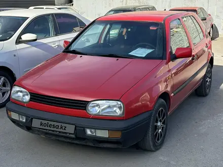 Volkswagen Golf 1997 года за 2 200 000 тг. в Караганда – фото 2