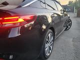 Kia K5 2015 года за 8 300 000 тг. в Алматы – фото 3