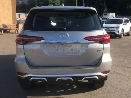 Toyota Fortuner 2022 года за 27 000 000 тг. в Петропавловск – фото 19