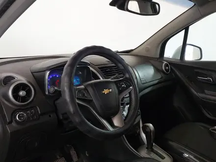 Chevrolet Tracker 2014 года за 3 740 000 тг. в Шымкент – фото 12