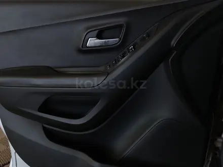 Chevrolet Tracker 2014 года за 3 740 000 тг. в Шымкент – фото 25