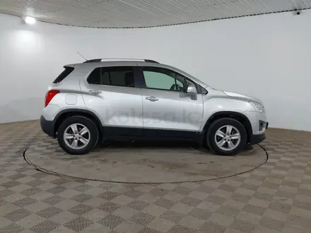 Chevrolet Tracker 2014 года за 3 740 000 тг. в Шымкент – фото 4