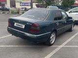 Mercedes-Benz C 200 1995 года за 1 100 000 тг. в Караганда