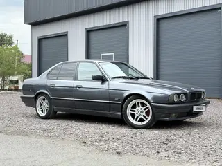 BMW 525